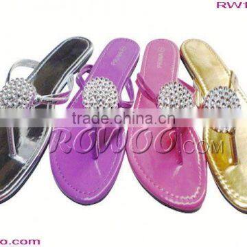 Flat Sandals for Ladies Pictures