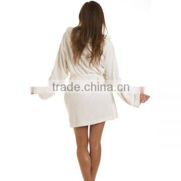 Wholesale Knee Length Soft Warm Women's Fleece Hooded Bathrobe photo-3