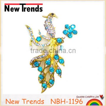 Gold fashion full crystal peacock brooches