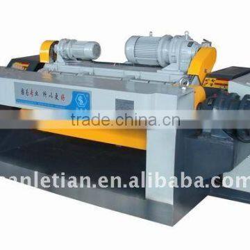 CNC Veneer Peeler with Clipper