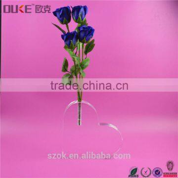 Fashion Design Heart Shaped Clear Acrylic Vase
