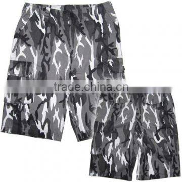 Camouflage cargo short