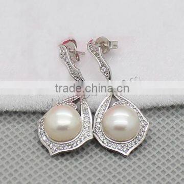 2015 Gets.com sterling silver hanging earrings