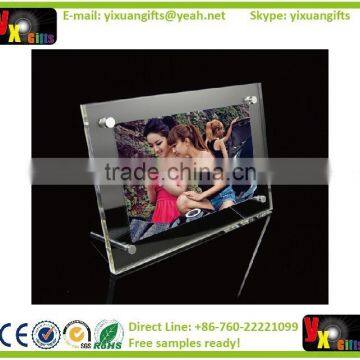 Hot sell cheap acrylic photo frame on desk deco