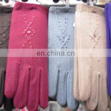 Winter lady full finger gloves with pearl