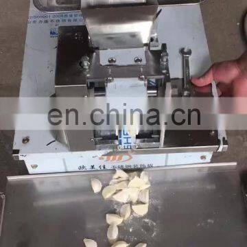 Wholesale price automatic gyoza filling machine/Chinese dumpling maker machine