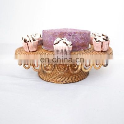 Hot Selling Handmade Rattan Cake Stand Round Tray With Leg for Table Handwoven Basket for Breakfast Wholesale