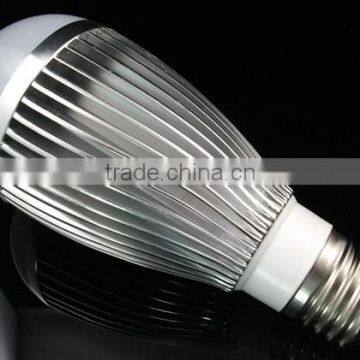 Housing and Factory directly!!top quality/sell E27 LED Bulb Light 7w