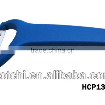 Rotated vegetable ceramic bladed peeler