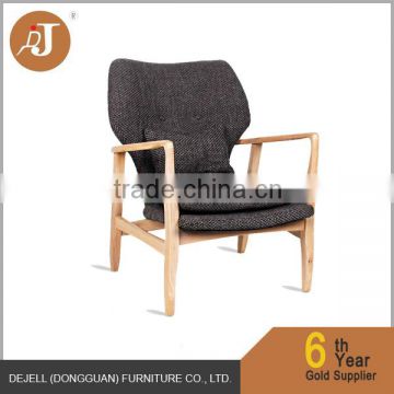 Comfortable Home Furniture Leisure Wooden Chair with Armrest