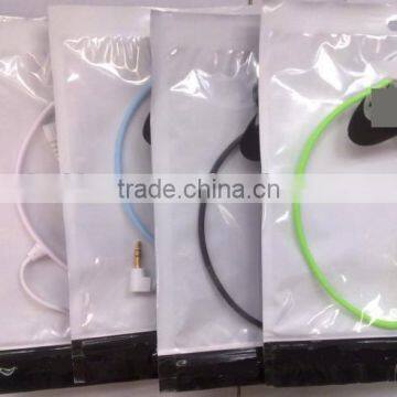 Color Silicone Beautiful Neck Hang Earphones for Girls photo-4