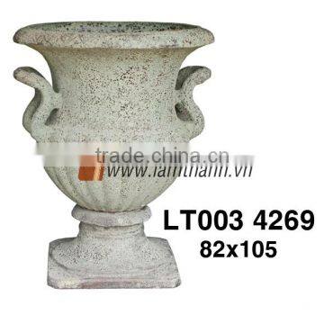 Vietnam Well Design Decorative Outdoor Ancient Green Planter For Manufacturer