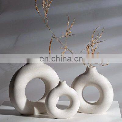 Black Circular Hollow Ceramic Vase Donuts Nordic Flower Pot Home Decoration Accessories Office Living Room Interior Decor