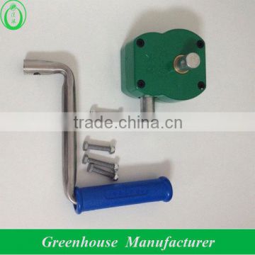 Worm gear greenhouse roll up