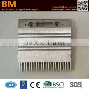 KM5002052H01,Escalator Comb 197*200,Middle Side,22T