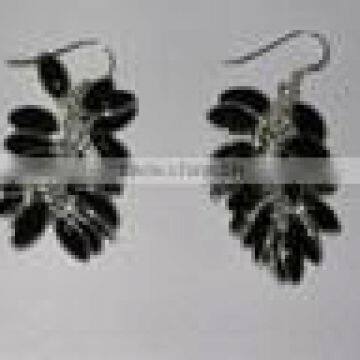 Earring with 10x5 Marquise cabs