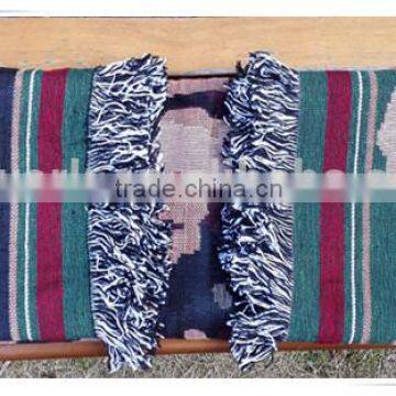 New Design Woven Embroidery Throws and Blankets With Custom Design