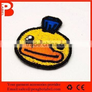 2015 Wholesale cheap custom embroidery patch for clothing