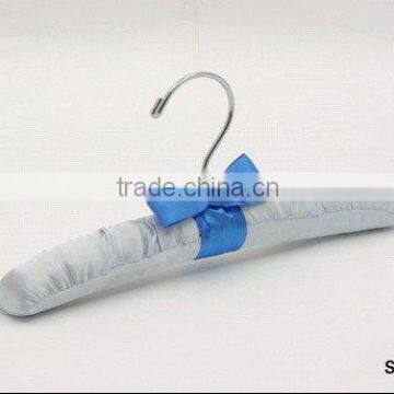 Women Dress Satin Hanger ST08011