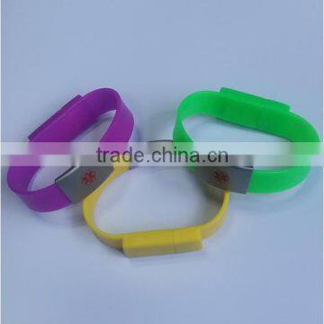 Wholesale cheap silicone wrist band usb driver with custom logo