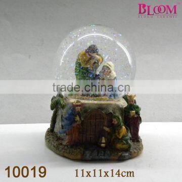 Hot Sale Custom Polyresin Water Globe photo-5
