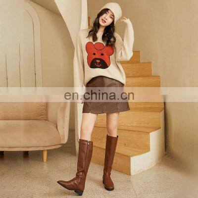 Женская кэшмеровая вязаная свободного кроя толстая свитерка с индивидуальным узором и джаккардовой вышивкой photo-3