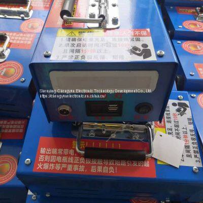 Jump Start 16.8 V/5.2AH Your Car Emergency Tool for Dead Battery 12V Cars or Engineering Vehicles
