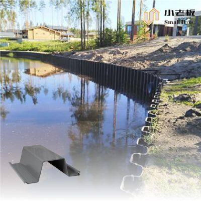 Pila de placas de PVC de baixo manutenção. Pila de placas de vinil plástico para parede de contenção. Pila de placas tipo Z