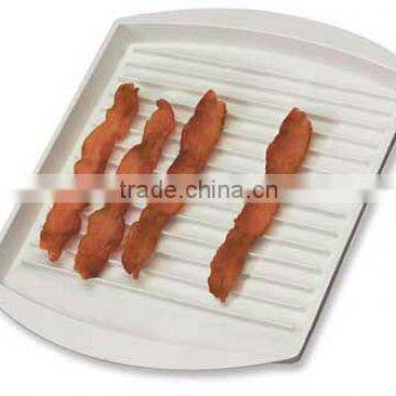 Plastic microwave bacon rack