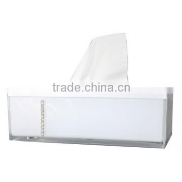 White tissue box with diamond