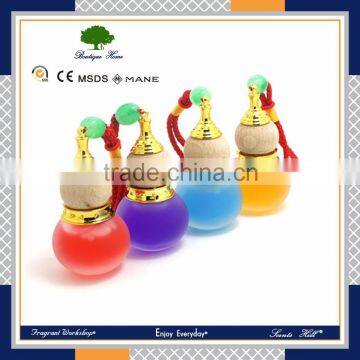 Cucurbit shape cosmetic cheap empty mini car hanging perfume bottle with different size and colour