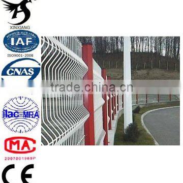 2014 High quality durable 4x4 welded wire mesh fence