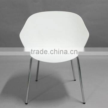 Guangdong Dining Furniture Modern Design Plastic Chairs With Metal Legs photo-2