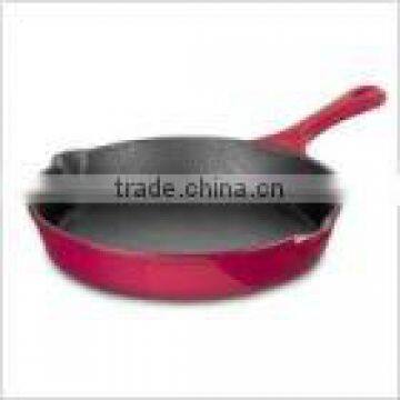 cast iron saucepan