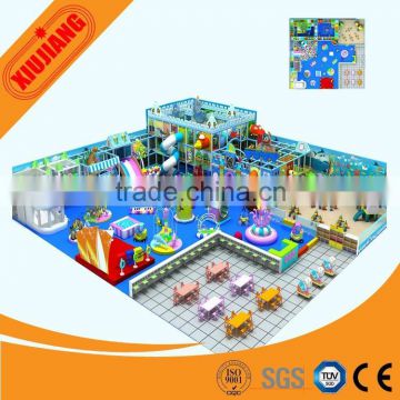 Funny Amusement Plastic Playground Item with Trampoline and Slides.