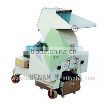 Plastic shredder and crusher