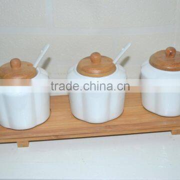 high quality wholesale ceramic spice bottles/spice racks jars wholesale/3pcs set ceramic storage jar whole sale