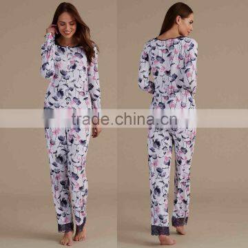 Custom Made in China Wholesale Sleepwear Floral Print Lace Trim Sexy Pyjama Set Flannel Pyjama Set