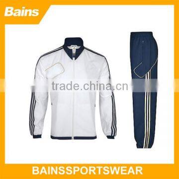 China Superior Quality Waterproof Sport Tracksuit Wholesale