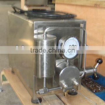 Laboratory high pressure homogenizer