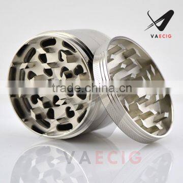 Free logo weed grinder, 2.5'' 4parts Zinc alloy herb grinder, Gift packaging box and carry pouch.