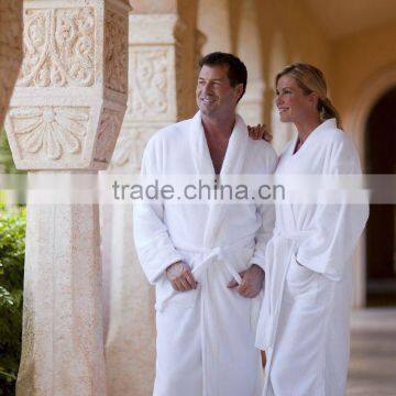 White shawl collar velour bathrobe/Luxury hotel bathrobe