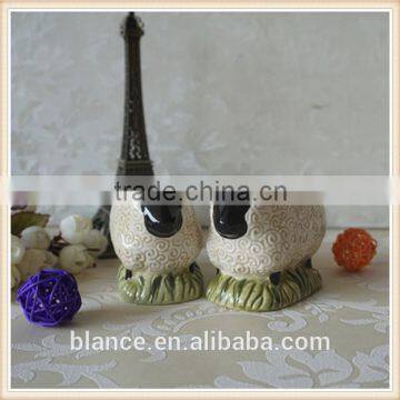 ceramic lamb salt shaker animal design pepper shaker