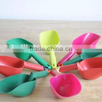 ergonomic shovel plastic measuring scoops