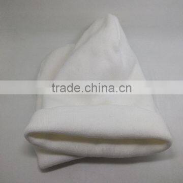 Hat Manufacturer of Pure White Acrylic Knitted Hat Warm and Lovely photo-4