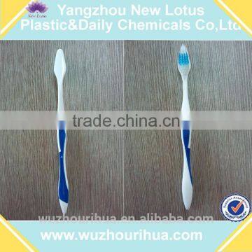 Personalized high quality cleaning toothbrush in china