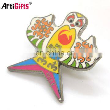 Pin Maker Promotion Cheap Newest Product Metal Hard Enamel Kite Shaped Laple Pin photo-3
