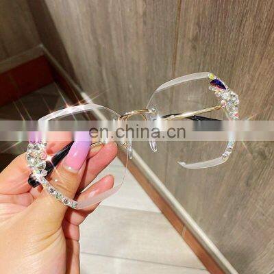 2022 Manufacturer Wholesale Retro Fashion Rimless Sport Diamond Sun Glasses Custom Women Luxury Polarized Designer Sunglasses photo-3