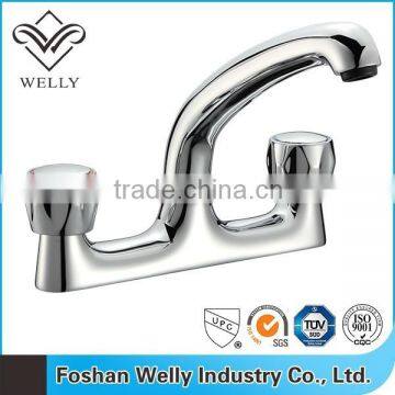 2016 Modern Kitchen Design Hot And Cold Water Basin Mixer Tap