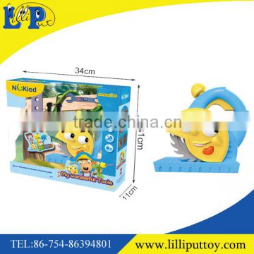 Battery option lighting cartoon bucksaw toy with sound